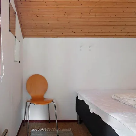 1322-aakirkeby-malurtvej-10 Nyaraló *